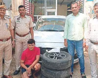गाड़ियों के टायर खोलने वाला चोर गिरफ्तार