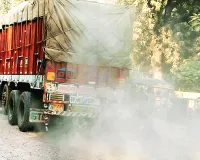 काला धुआं छोड़ रहे वाहन बांट रहे बीमारियां 