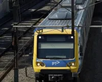 ऑस्ट्रेलिया में एक व्यक्ति ने महिला को रेल की पटरी पर दिया धक्का, आरोपी गिरफ्तार