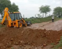 हादसे के बाद प्रशासन और विभाग आया हरकत में, मोरेल बांध की वेस्टवेयर पर जाने के रास्ते को मिट्टी की डोल बनाकर किया बंद