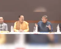 अपनों और बाहरियों के बीच फंसी भाजपा, दिल्ली में टिकट बंटवारे को लेकर पार्टी को हो रही मुश्किल