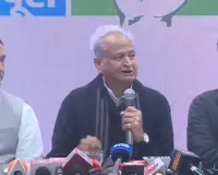 दिल्ली विधानसभा चुनाव : कांग्रेस ने लांच की जीवन रक्षा योजना, लोगों को मिलेगा 25 लाख रुपए का स्वास्थ्य बीमा 