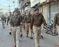 त्योहारों एवं कानून व्यवस्था के लिए पुलिस का भीतरी शहर में रूट मार्च