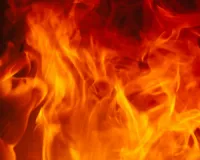 तेलंगाना में भीषण हादसा, आग लगने से 30 दुकानें राख, करोड़ों का नुकसान