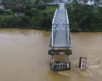 वियतनाम में बाढ़ से 13 लोगों की मौत : एक लाख से अधिक घर जलमग्न, 4,900 हेक्टेयर खराब