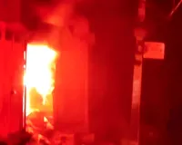 दुकान में आग लगने से अफरा-तफरी : उठने लगी ऊंची-ऊची लपटे, 2 घण्टे में पाया काबू