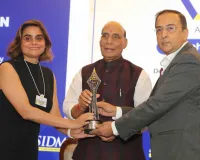 रक्षा क्षेत्र की चुनौतियों से निपटने का माध्यम है आत्मनिर्भरता : यह हमारी सरकार के लिए केवल नारा नहीं, राजनाथ सिंह ने कहा- भारत की ही पुरानी परंपरा का आधुनिक रूप है आत्मनिर्भरता का विचार 