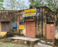 डेढ़ दशक बाद भी बदहाली में देईखेड़ा पशु चिकित्सालय, न भवन, न चिकित्सक, एक कंपाउंडर के भरोसे चल रहा अस्पताल