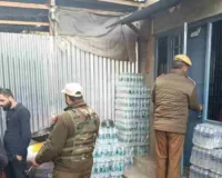 कश्मीर में पुलिस का जेईआई के खिलाफ तलाशी अभियान : प्रतिबंधित जमात-ए-इस्लामी के ठिकानों पर मारे छापे, सुरक्षाबलों ने 200 से अधिक स्थानों पर किया सर्च