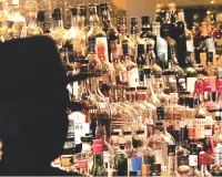 थाईलैंड में नया शराब नियंत्रण कानून लागू, निर्धारित समय के बाद शराब पीने पर जुर्माना