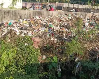 कोटा उत्तर वार्ड 2- घरों के ऊपर से गुजर रही हाइटेंशन लाइन, नालों में कचरे का अंबार, कॉलोनियों में नहीं पार्क व सामुदायिक भवन