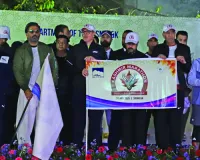 उमर अब्दुल्ला ने मैराथन को दिखाई हरी झंडी : 1,500 से अधिक धावकों और 11 देशों के प्रतिभागियों ने लिया भाग, पर्यटन और सछ्वाव को बढ़ावा देना इसका उद्देश्य