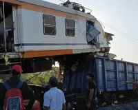 छत्तीसगढ़ में रेल हादसा : यात्री ट्रेन की मालगाड़ी से टक्कर, कई लोगों की मौत की आशंका 