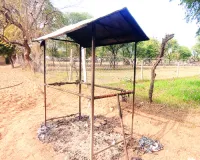 रात में खेत में थे युवक-युवती : घेरकर पेट्रोल डाल जलाने का प्रयास, दोनों की हालत गंभीर