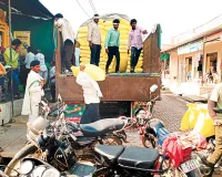 असर खबर का - कृषि पर्यवेक्षक व राजस्व अधिकारियों की उपस्थिति में ही बांटें खाद