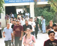 वीडीओ परीक्षा शांतिपूर्ण संपन्न : प्रदेश में 80.94 और जयपुर में 77.38 प्रतिशत रही उपस्थिति, रोडवेज बसों-ट्रेनों में रही अभ्यर्थियों की भीड़