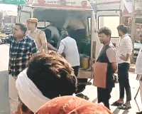 सड़कों पर बेलगाम दौड़ रहे यमदूत : डम्पर ने बाइक सवार मां, बेटी और मामा को कुचला, तीनों की मौत