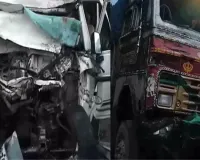 छ्त्तीसगढ़ में बड़ा हादसा: भयावह सड़क हादसे में 2 जवान समेत 5 लोगों की मौत
