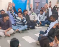 NICU–PICU अनुबंधित नर्सिंग स्टाफ को हटाया : कर्मियों ने आरोप लगाते हुए कहा- 8 महीनों का बकाया वेतन माँगने पर अचानक ड्यूटी से हटा दिया 