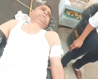 फ्लैट में भीषण आग के बीच सिलेंडर फटा : हेड कांस्टेबल घायल, दमकलकर्मी के बाल झुलसे ; अपार्टमेंट में रहने वाले लोगों में हड़कंप 