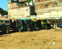 यातायात पुलिस की विशेष कार्रवाई : पंजीयन और फिटनेस की अवधि खत्म होने के बाद भी धड़ल्ले से दौड़ रहे वाहन, 100 से अधिक ई-रिक्शा जब्त