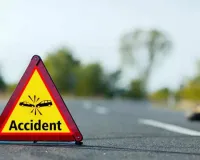 कार-बाइक की टक्कर में एक की मौत : रैपीडो से कमरे पर लौट रहा था युवक, चार वाहन पुलिस कस्टडी में 