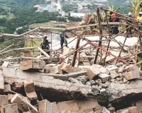 दक्षिण अफ्रीका में भीषण हादसा, पहाड़ी पर बनाए जा रहे मंदिर की इमारत ढहने से 4 लोगों की मौत