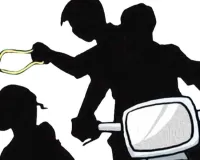 नाबालिग चैन स्नैचर पकड़ा, बाइक समेत गोल्ड चैन बरामद 