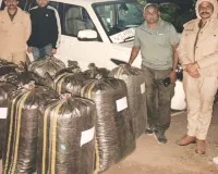 एएनटीएफ का शिकंजा : राजस्थान और गुजरात की नम्बर प्लेट लगाकर कर रहे थे डोडा पोस्त की तस्करी, एक लग्जरी वाहन जब्त 