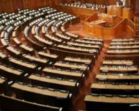 जापान में निचले सदन की सीटों में 10 फीसदी कटौती पर सहमति : कम हो जाएंगे सांसद, सियासी दलों के गठबंधन के समझौते की प्रमुख शर्त थी