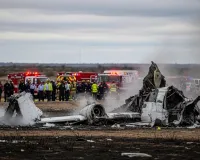 मैक्सिको में भीषण हादसा, लैंडिंग के दौरान नेवी का विमान क्रैश, 5 लोगों की मौत