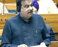 नितिन गड़करी का दावा: पेट्रोलियम पदार्थोँ में एथनॉल मिलाने से वाहनों को कोई नुकसान नहीं