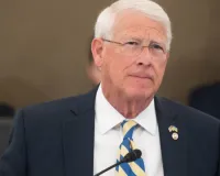 अमेरिकी सीनेटर रोजर विकर का दावा, चीन कर रहा है ताइवान पर बड़े हमले की तैयारी  