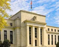 अमेरिकी फेडरल रिजर्व ने की ब्याज दर में कटौती, अब 3.75% के दायरे में आई दरें