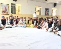 पीसीसी में कांग्रेसजनों ने महात्मा गांधी को याद कर श्रद्धांजलि दी, बड़ी संख्या में कांग्रेस कार्यकर्ता उपस्थित 