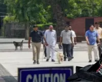 नोएडा के बाद अहमदाबाद में 12 स्कूलों को मिली बम से उड़ाने की धमकी, बम निरोधक दस्ता और पुलिस टीम मौके पर मौजूद