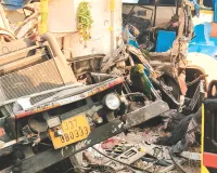 जोधपुर-जैसलमेर एनएच-125 पर केरु गांव के पास हादसा : बस-ट्रेलर की भिड़ंत में 4 श्रद्धालुओं की मौत, 20 लोग घायल