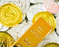 सोना और चांदी चार हजार रुपए सस्ते, जानें क्या है भाव 