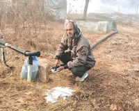 प्रदेश में कड़ाके की ठंड का दौर जारी : खेतों और गाड़ियों की छतों पर जमी बर्फ, जयपुर में सर्दी से एक की मौत