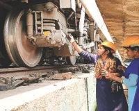 यात्री सुरक्षा पर दिया जोर, पूर्वोत्तर सीमांत रेलवे में आधुनिक तकनीक से किया जा रहा कोचों का मजबूत रख-रखाव