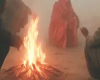 दिन में भी रात जैसी कड़ाके की सर्दी : अगले तीन दिन डेढ़ दर्जन जिलों में घना कोहरा, घटी हाईवे पर विजिबिलिटी