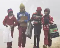 बर्फीली हवाओं के कारण प्रदेश में सर्दी का सितम : डेढ़ दर्जन जिलों में स्कूलों की छुट्टियां, टीचर्स को आना पड़ेगा ; पारा सात डिग्री तक गिरा