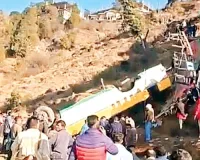 हिमाचल में भीषण सड़क हादसा : बस गहरी खाई में गिरी, 14 की मौत