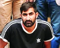 अवैध हथियार की सूचना पर फ्लैट में दबिश : टीम को मिली 2.37 करोड़ रुपए की ड्रग्स, नाइनीरियन कनेक्शन भी मिला; किराए से रहता है आरोपी 