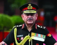 सीमा पार 8 शिविरों में 150 आतंकवादी सक्रिय : कश्मीर में स्थिति संवेदनशील, सेना प्रमुख बोले- पाकिस्तान से मिल रहा समर्थन 