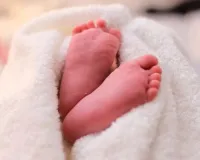 मानवता शर्मसार : कचरे के ढेर में मिली नवजात, अस्पताल में उपचार जारी