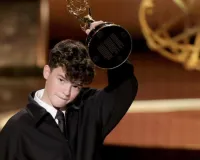 Golden Globes 2026: कौन है ओवेन कूपर? जिन्होनें 16 साल की उम्र में जीता गोल्डन ग्लोब अवार्ड