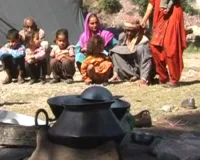  मुआवजे का इंतजार अब भी बरकरार,  ठंड में ठिठुर रहे बाढ़ पीड़ित 