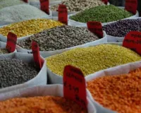 घरेलू थोक जिंस बाजारों में चावल, गेहूं में साप्ताहिक गिरावट: चीनी, खाद्य तेल मजबूत, दालों में घटबढ़