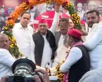 कांग्रेस छोड़ नसीमुद्दीन सिद्दीकी ने थामा सपा का दामन: अखिलेश की मौजूदगी में ग्रहण की सदस्यता, कहा- हम सब मिलकर संगठन को करेंगे मजबूत